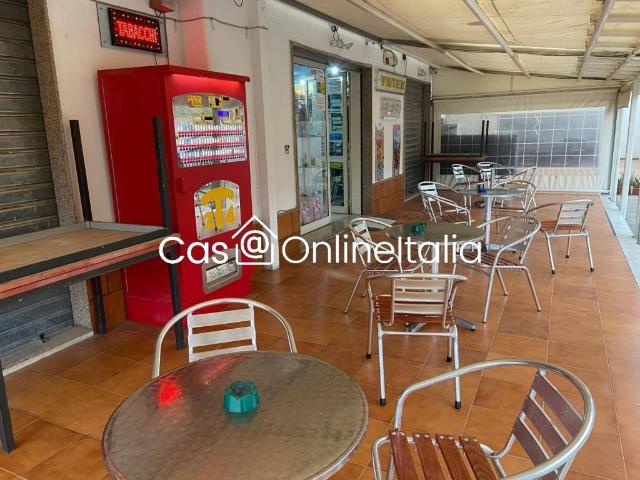 Locale Commerciale in vendita a Melilli, Sicilia