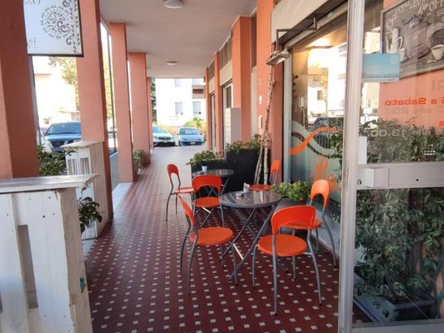 Locale Commerciale in vendita a Pagnano, Merate