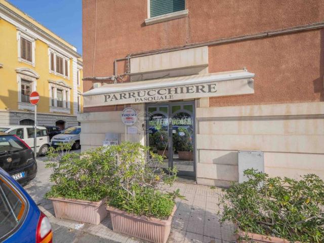 Locale Commerciale in vendita a IV Circoscrizione, Messina