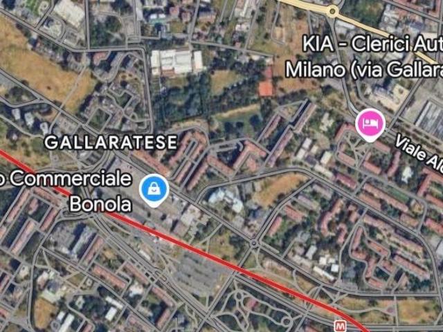 Locale Commerciale in vendita a Municipio 8 di Milano, Milano