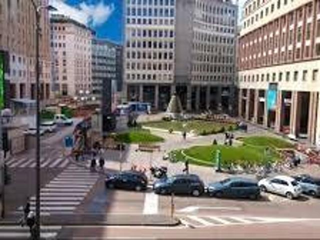Locale Commerciale in vendita a Municipio 1, Milano