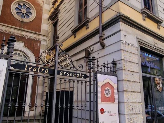 Locale Commerciale in vendita a Municipio 1, Milano