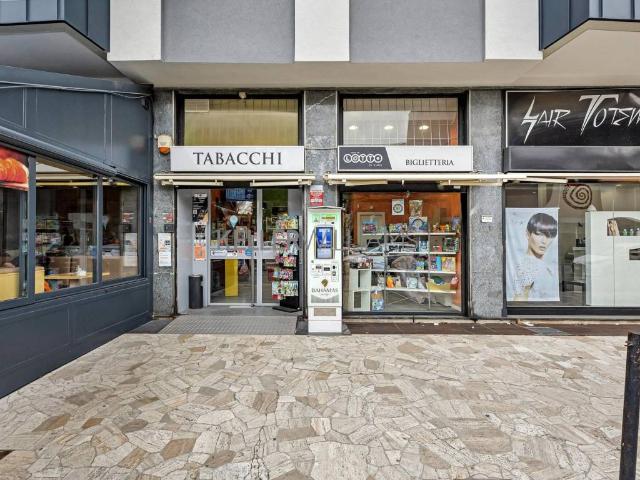 Locale Commerciale in vendita a Municipio 3, Milano