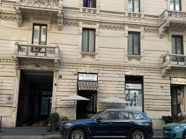 Locale Commerciale in vendita a Municipio 1, Milano