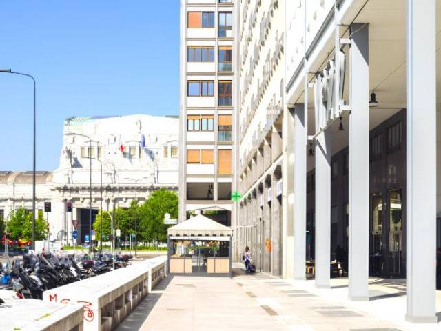Locale Commerciale in vendita a Municipio 2, Milano