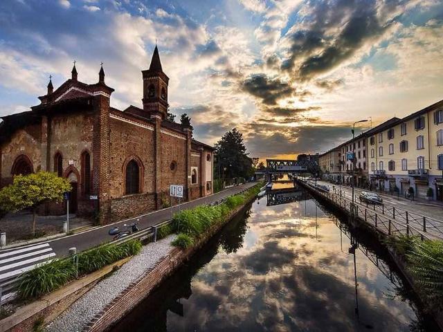 Locale Commerciale in vendita a Municipio 6, Milano