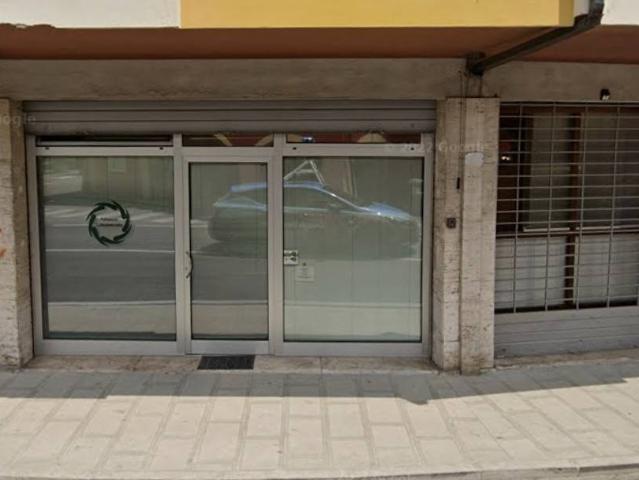Locale Commerciale in vendita a Mirano, Veneto