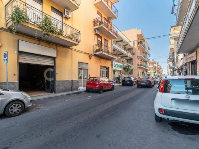 Locale Commerciale in vendita a Lineri, Misterbianco