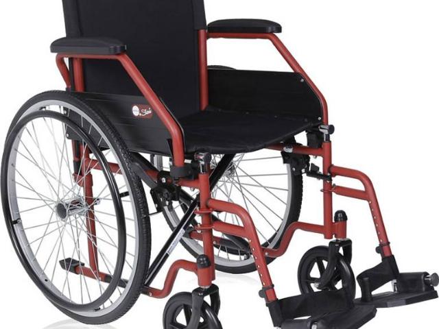 Locale Commerciale in vendita a Centro Storico, Modena