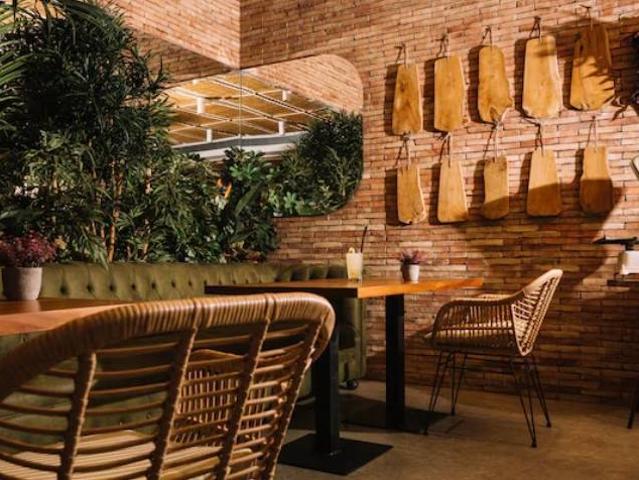 Locale Commerciale in vendita a Sacca, Modena