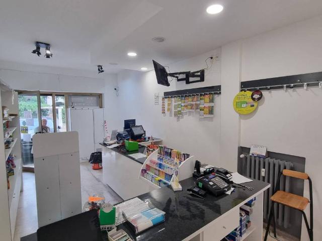 Locale Commerciale in vendita a San Faustino, Modena