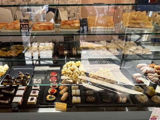 Locale Commerciale in vendita a Punta, Modena