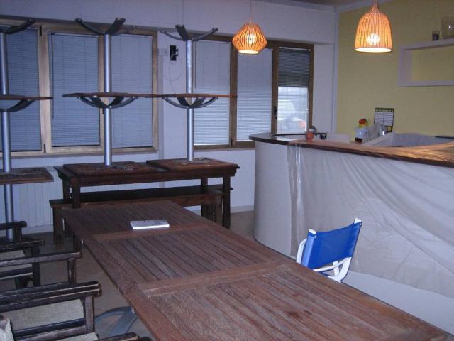 Locale Commerciale in vendita a Centro Storico, Modena