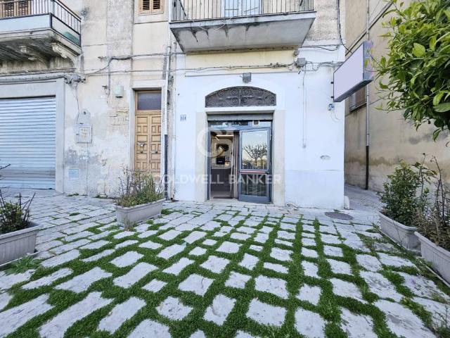 Locale Commerciale in vendita a Modica, Modica Alta