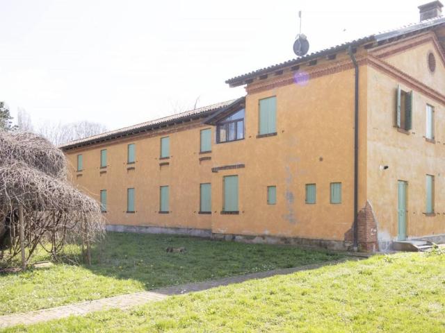 Locale Commerciale in vendita a Mogliano Veneto, Veneto
