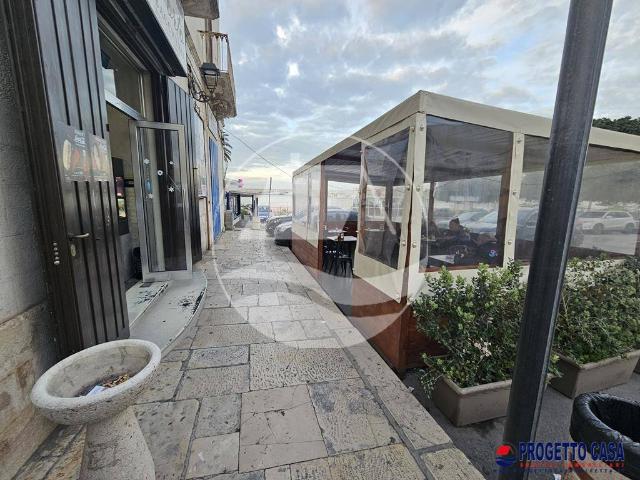 Locale Commerciale in vendita a Villaggio Belgiovine, Puglia