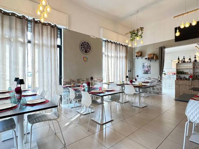 Locale Commerciale in vendita a Villaggio Belgiovine, Puglia