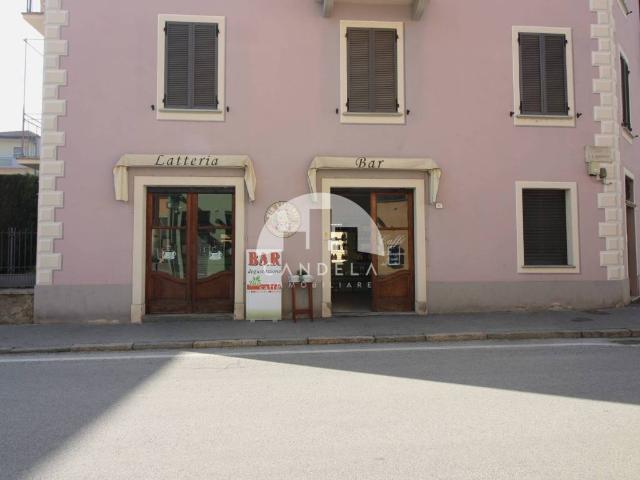Locale Commerciale in vendita a Piemonte, Cuneo