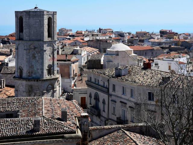 Locale Commerciale in vendita a Junno, Puglia