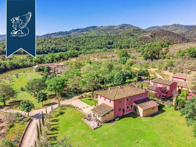 Locale Commerciale in vendita a Montevarchi, Toscana