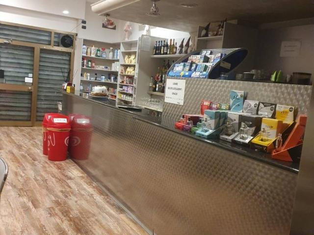 Locale Commerciale in vendita a San Rocco, Monza