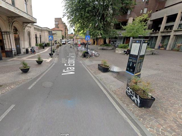 Locale Commerciale in vendita a San Carlo, Monza