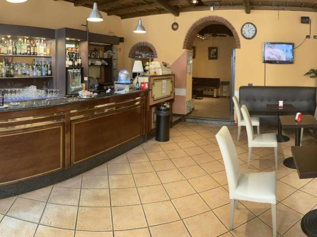 Locale Commerciale in vendita a Mortara, Lombardia