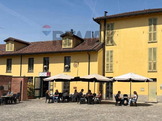 Locale Commerciale in vendita a Mulazzano, Lombardia