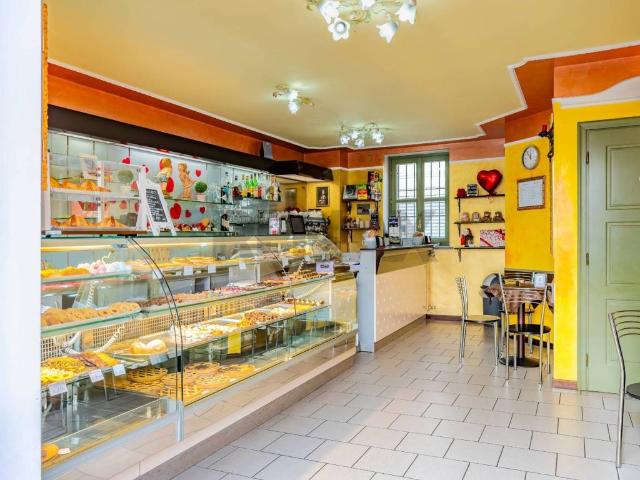 Locale Commerciale in vendita a Mulazzano, Lombardia