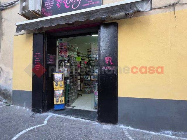 Locale Commerciale in vendita a Municipalità 6, San Giovanni A Teduccio