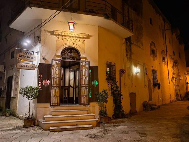 Locale Commerciale in vendita a Puglia, Lecce
