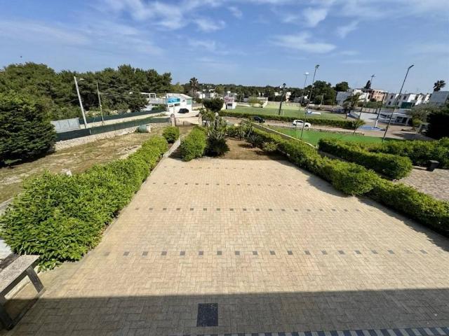 Locale Commerciale in vendita a Santa Caterina, Puglia