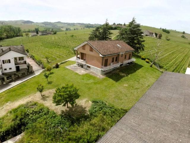 Locale Commerciale in vendita a Piemonte, Asti