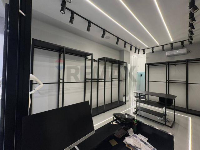 Locale Commerciale in vendita a Cicalesi, Nocera Inferiore