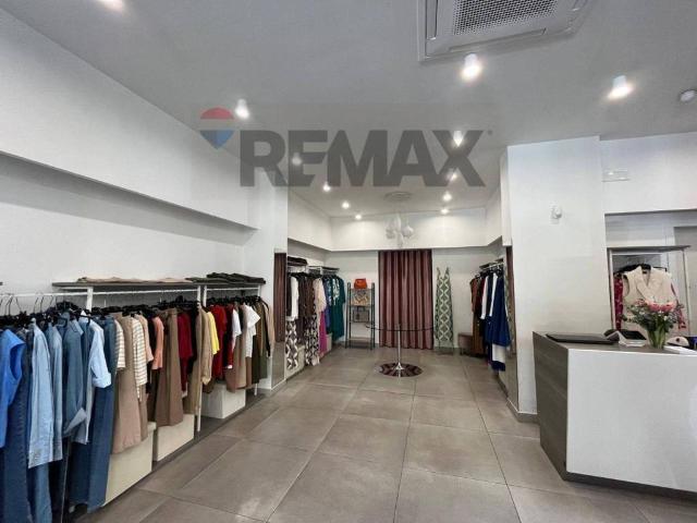 Locale Commerciale in vendita a Piedimonte, Nocera Inferiore