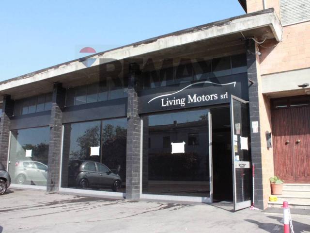 Locale Commerciale in vendita a Noceto, Reggio Emilia