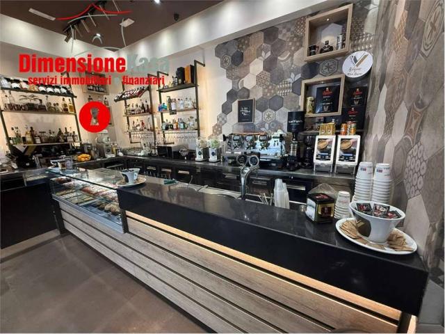 Locale Commerciale in vendita a Nola, Campania