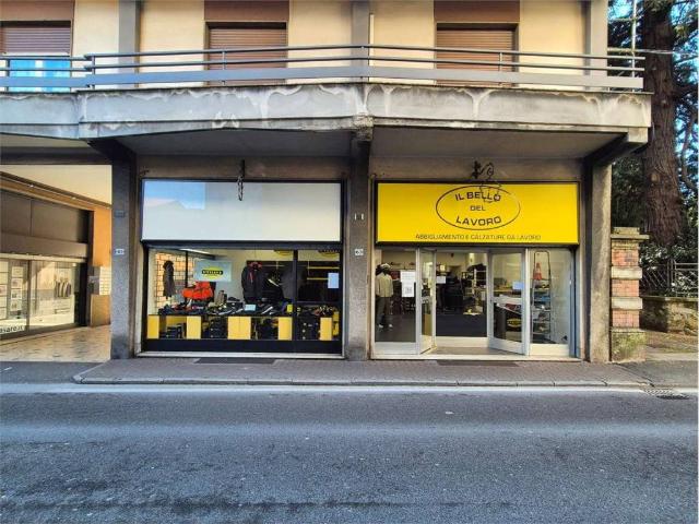 Locale Commerciale in vendita a Cascina del Pè, Faloppio