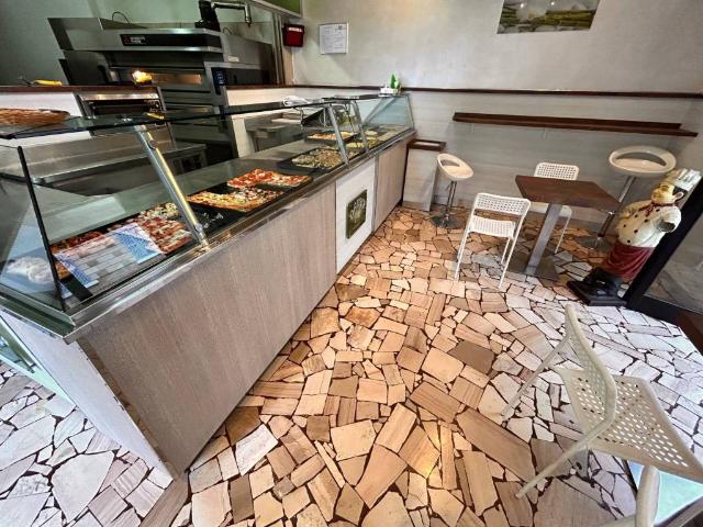 Locale Commerciale in vendita a Borgo San Giacomo, Marche