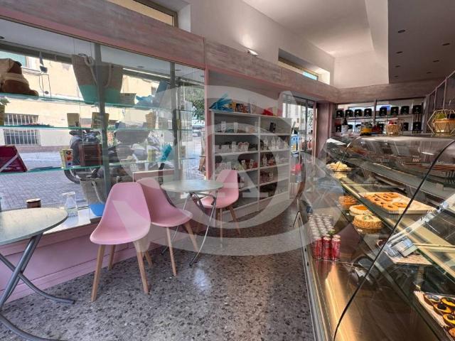Locale Commerciale in vendita a Ospedaletti, Liguria
