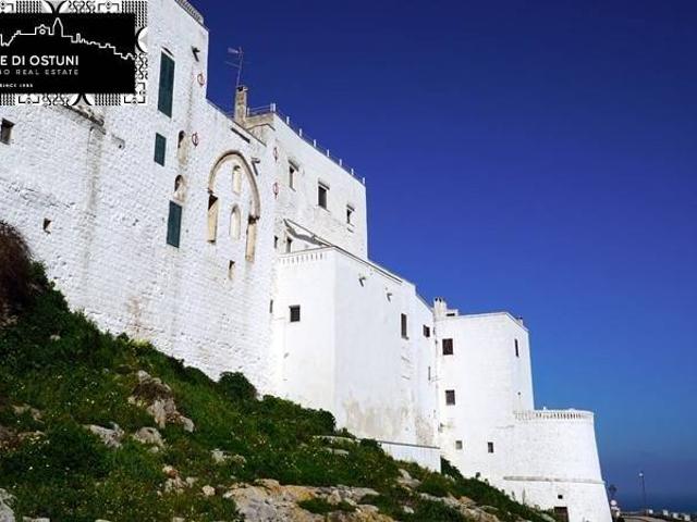 Locale Commerciale in vendita a Puglia, Brindisi