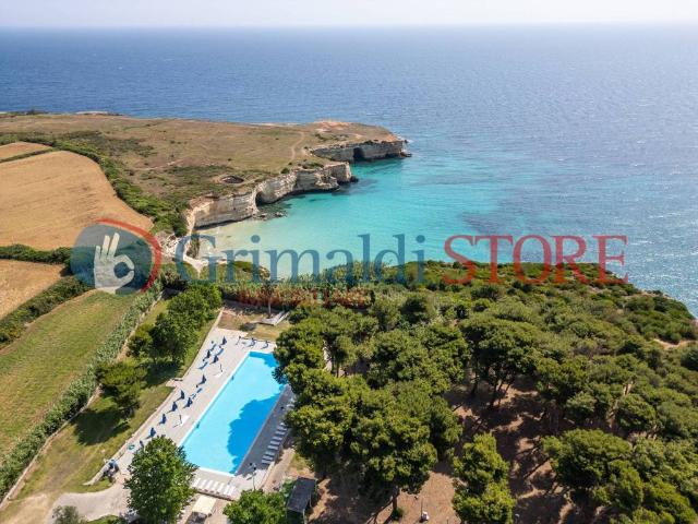 Locale Commerciale in vendita a Puglia, Lecce