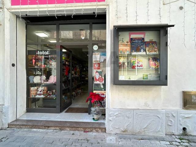 Locale Commerciale in vendita a Pachino, Sicilia
