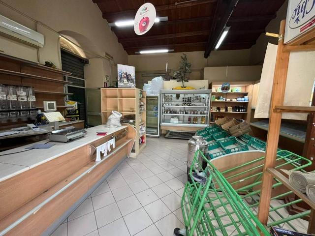 Locale Commerciale in vendita a Pachino, Sicilia