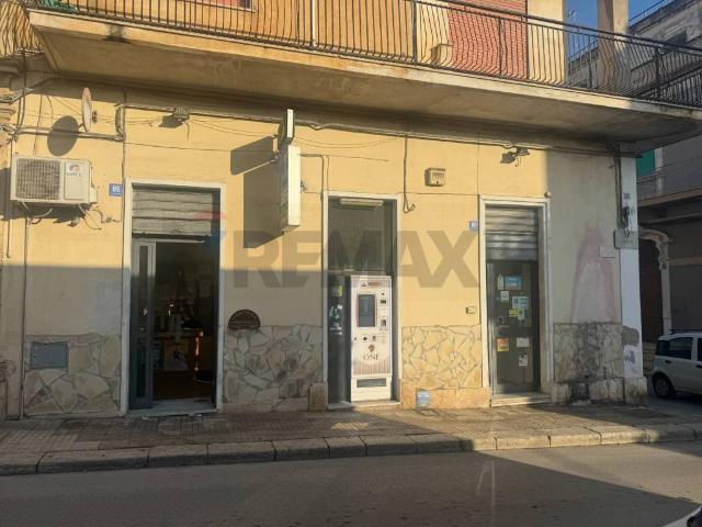 Locale Commerciale in vendita a Pachino, Sicilia
