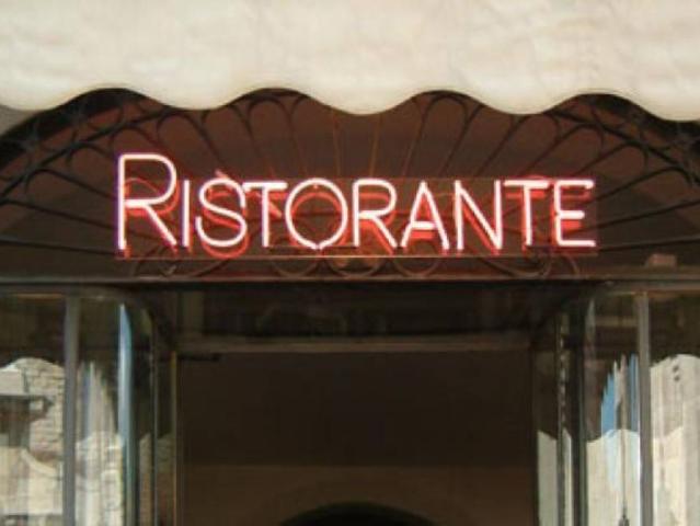 Locale Commerciale in vendita a Dolo, Veneto