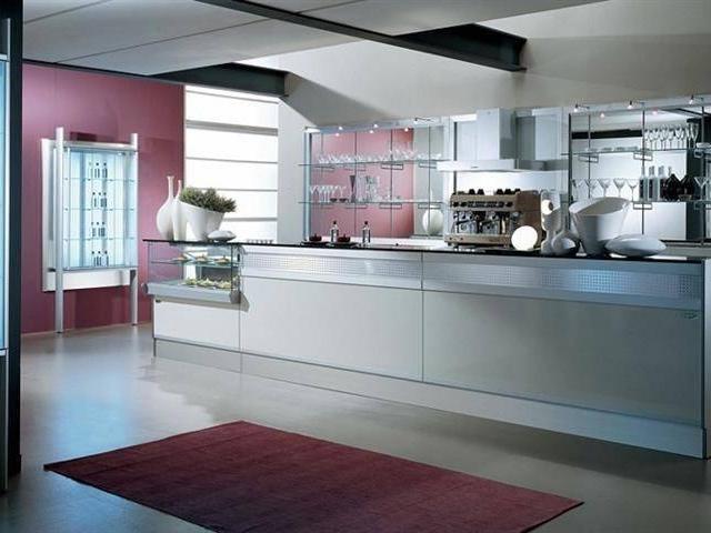 Locale Commerciale in vendita a Camin, Padova