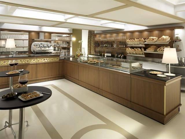 Locale Commerciale in vendita a Camin, Padova