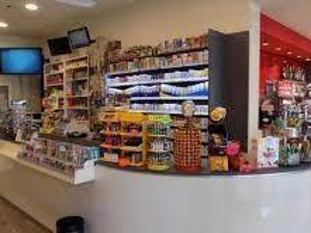 Locale Commerciale in vendita a Camin, Padova