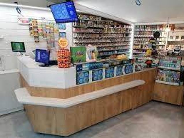 Locale Commerciale in vendita a Padova